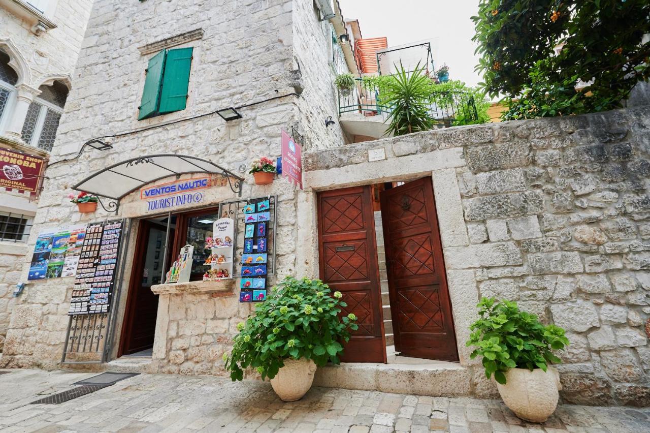 Apartments Ivica Trogir Bagian luar foto