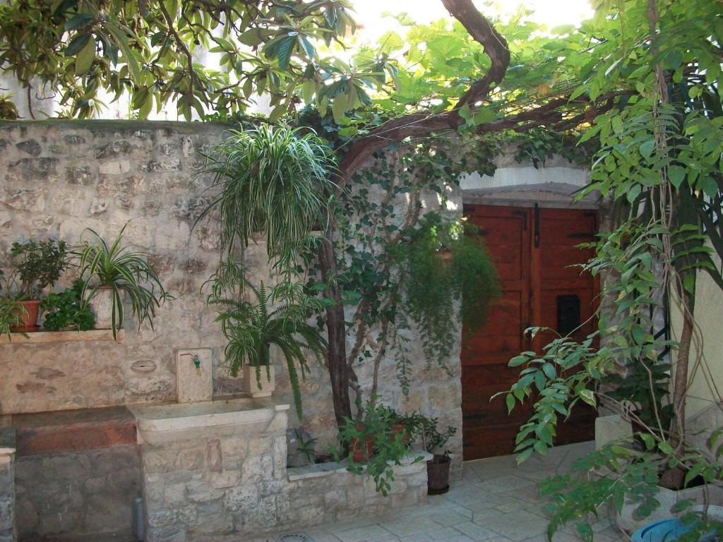 Apartments Ivica Trogir Bagian luar foto